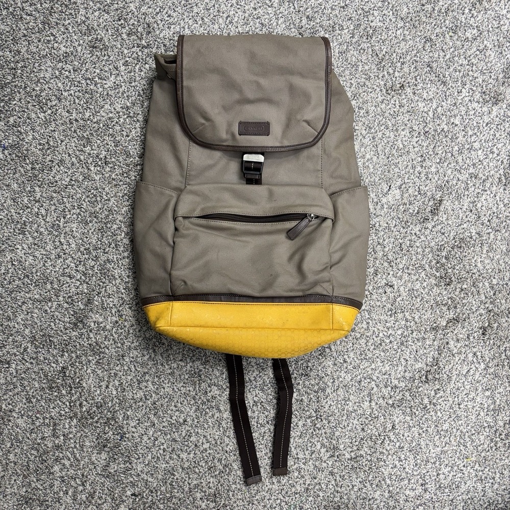 Coach Manhattan Moto Backpack Canvas Taupe Yellow Monogram Logo Rucksack Flap